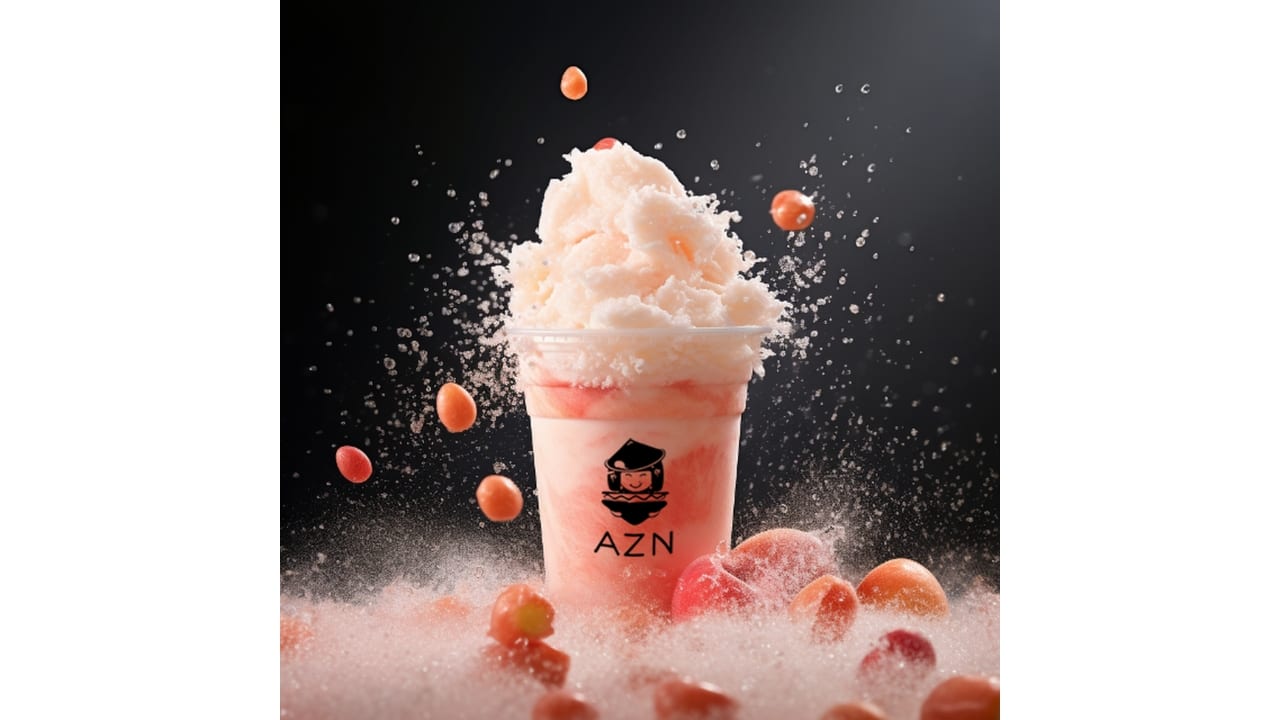 (L) Fresh Lychee Slushie Tea.